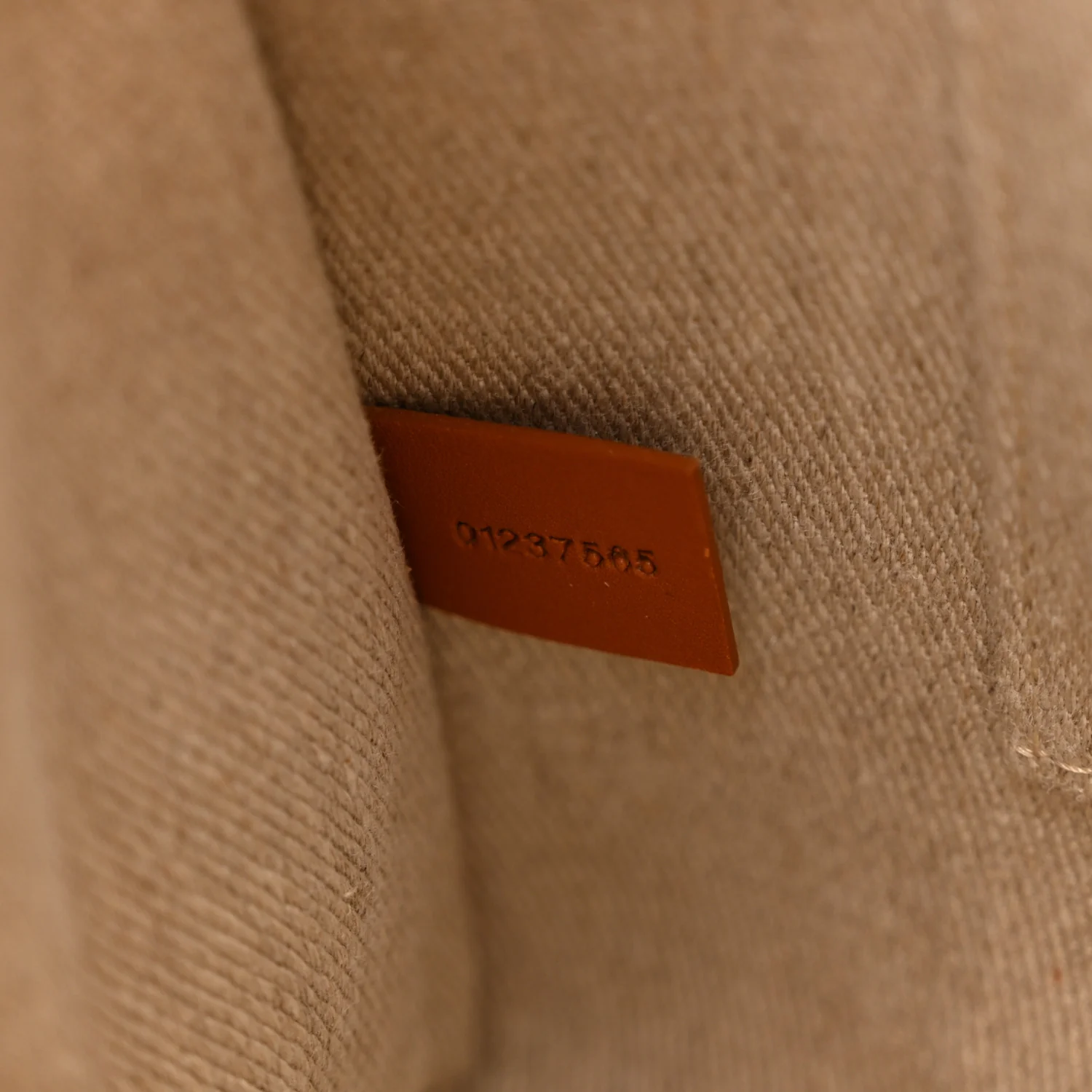 Calfskin Medium Woody Tote Caramel - Top Club