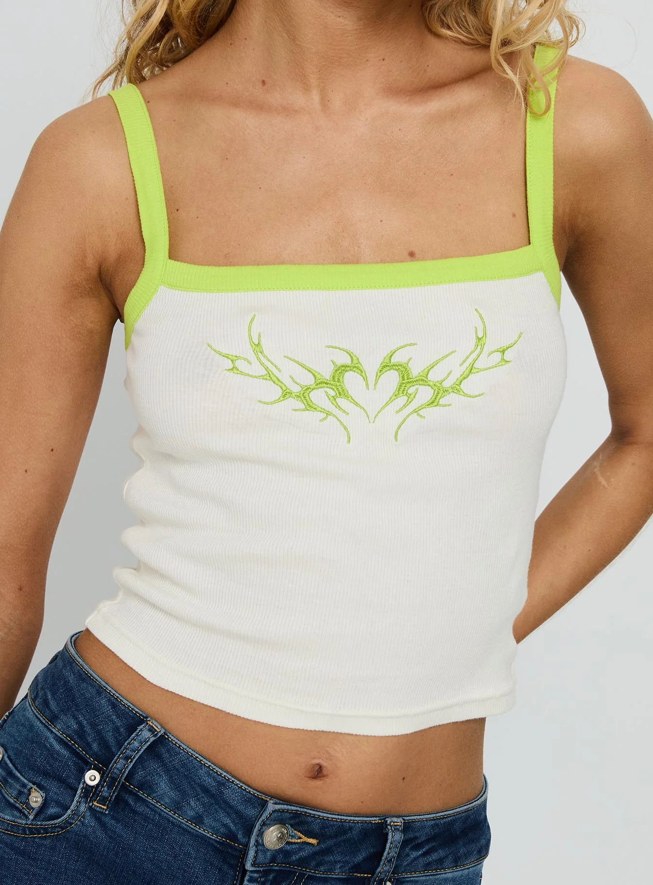 Heatrstruck Graphic Tank Top White
