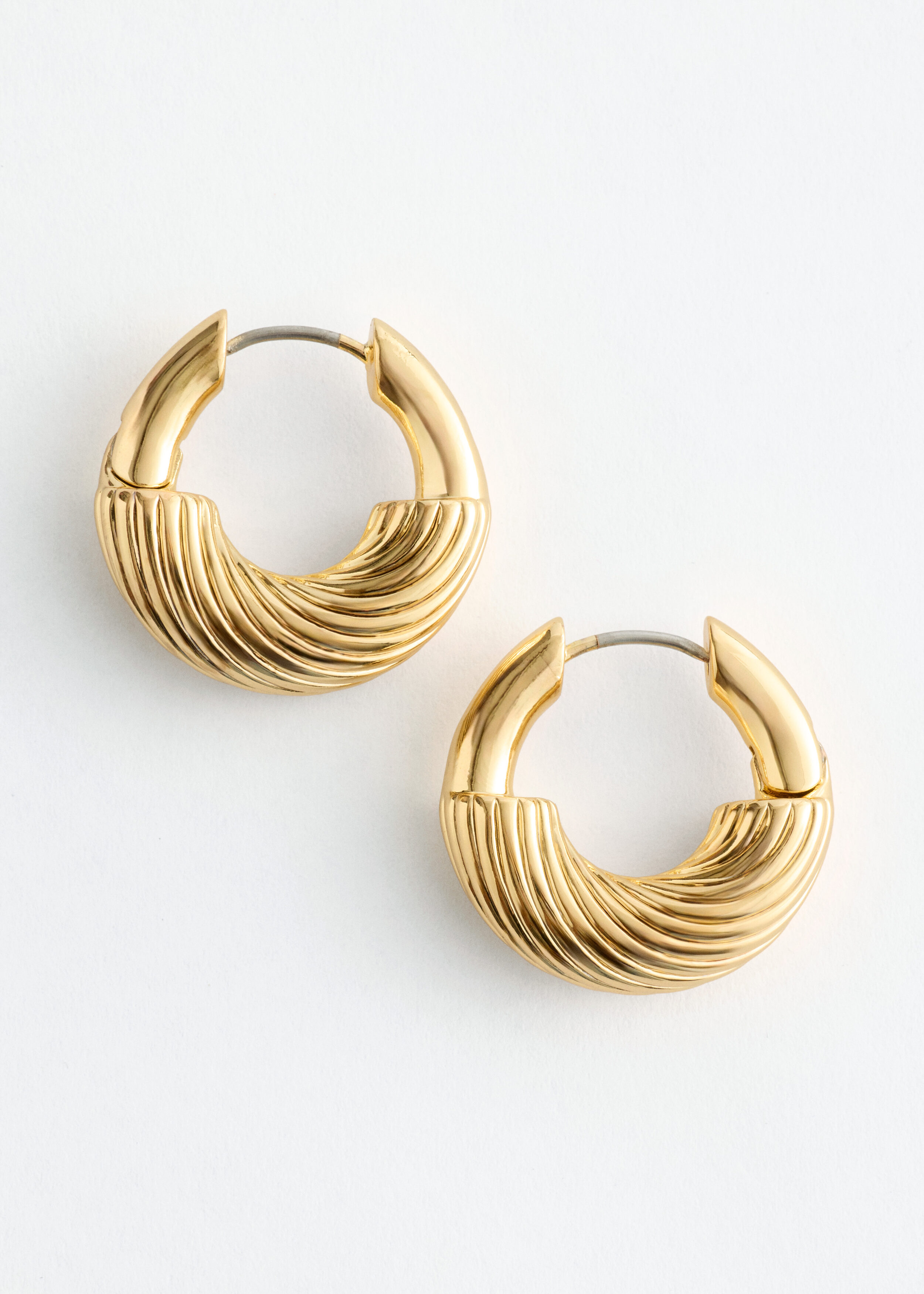 & Other Stories RIDGED HOOP EARRINGS