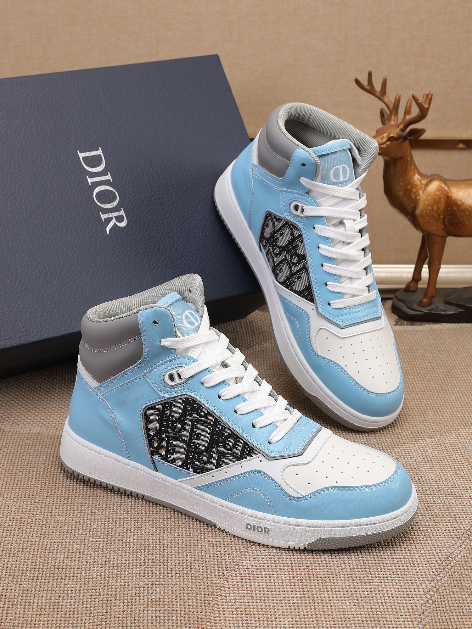 Dior Men's High Top Sneakers with Oblique Pattern and Adjustable Strap - Sneaker Replica Workshop