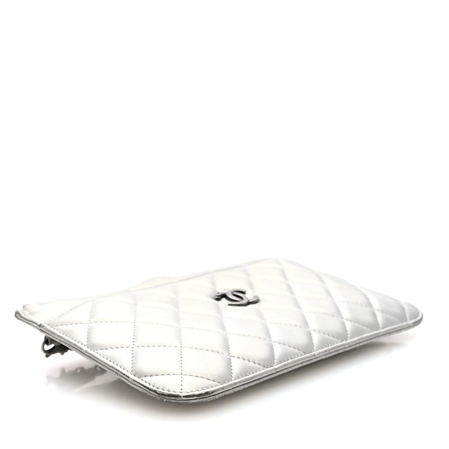 Metallic Lambskin Quilted Clutch With Chain Silver - Top Club
