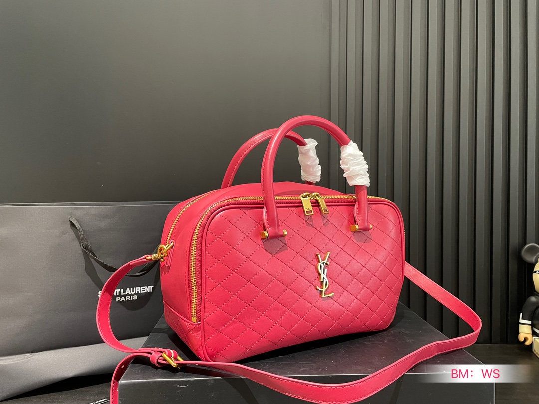 Y new arrival travel bag size: 30*17 cm - Top Club