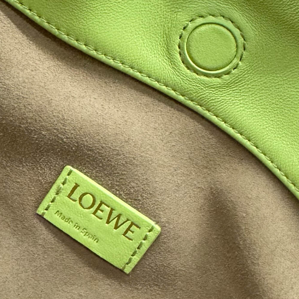 Loewe Medium Flamenco purse in mellow nappa lambskin - Top Club