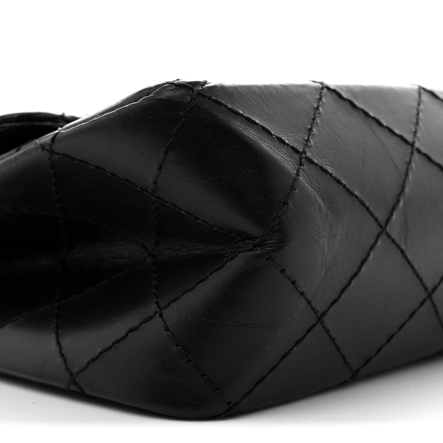 Aged Calfskin Quilted 2.55 Reissue 226 Flap Black - Top Club