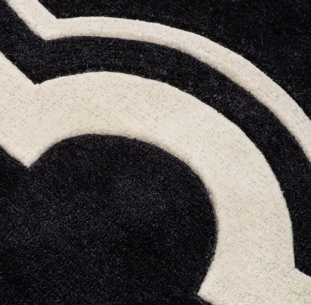 Luxury designer carpet black / white diameter 280 cm - Limited Edition
