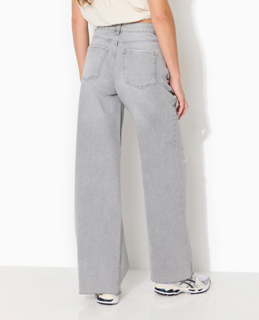 Pimkie J71-1 / Jean wide taille haute avec bas coupés
