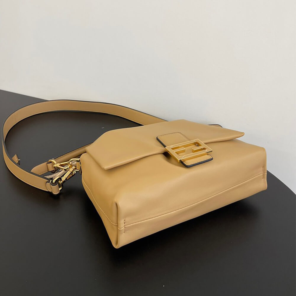 Fendi Mamma Baguette Medium(high-end grade) - Top Club