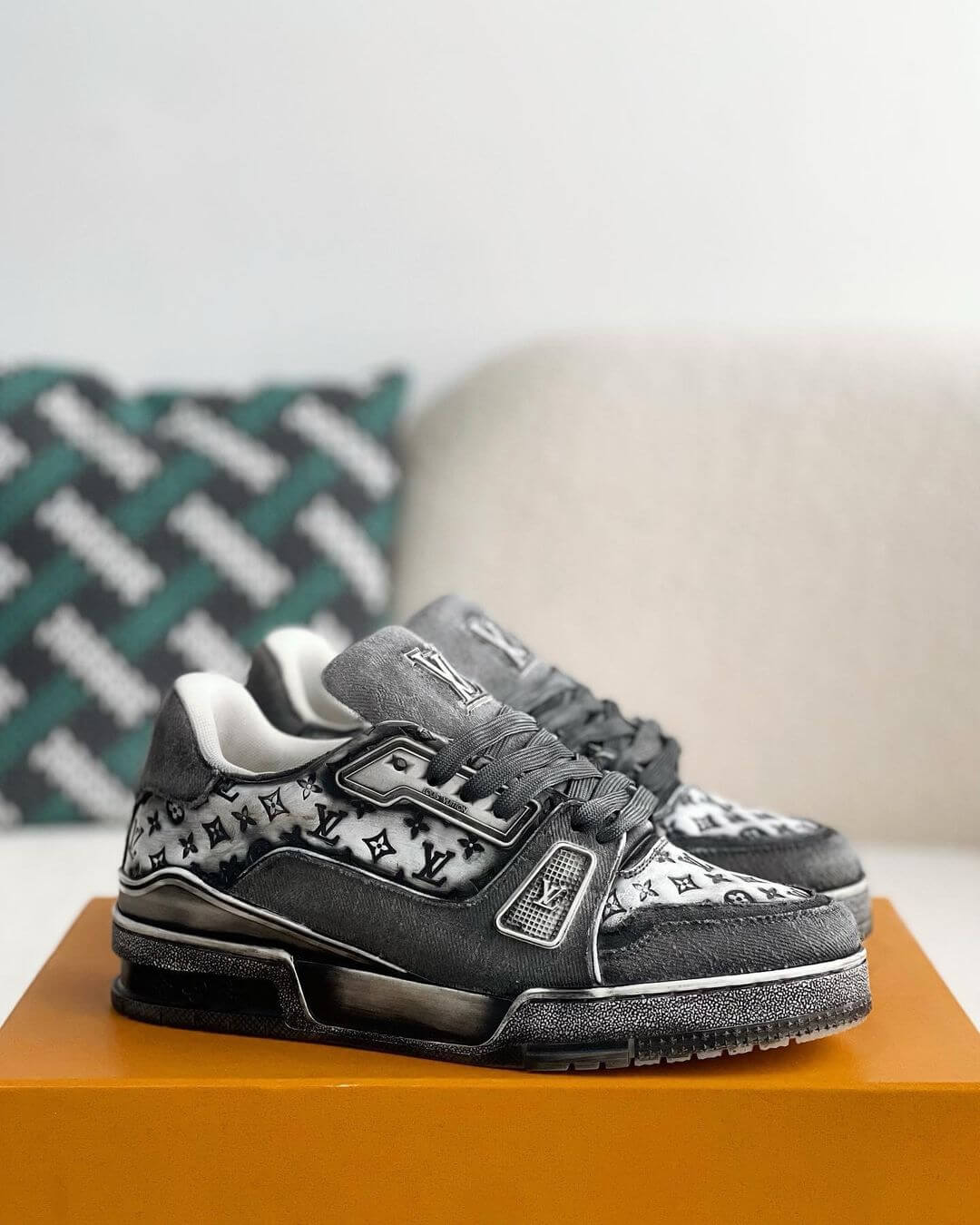 Louis Vuitton Denim Black Trainer sneakers - Sneaker Replica Workshop