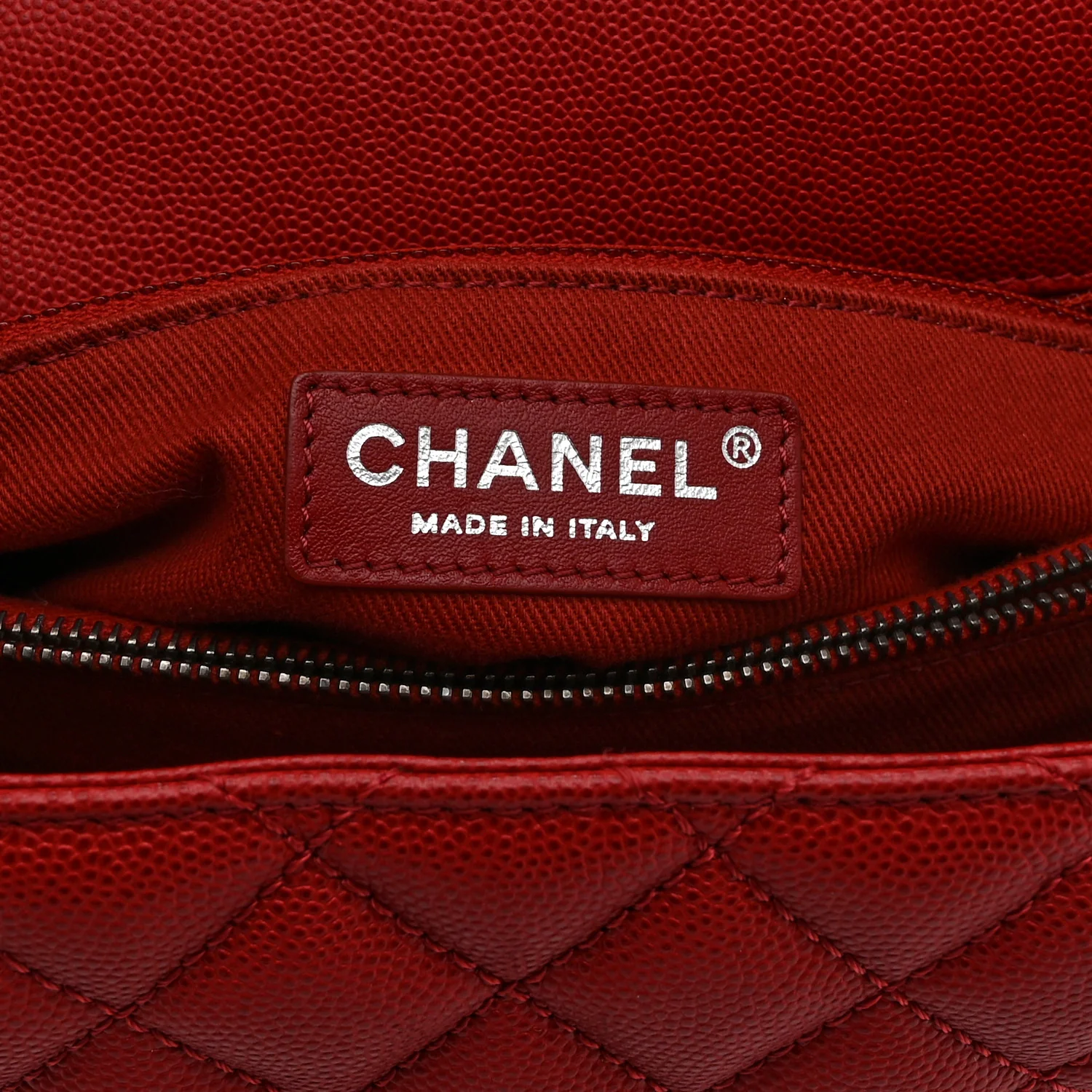 Caviar Quilted Medium Coco Handle Flap Red - Top Club