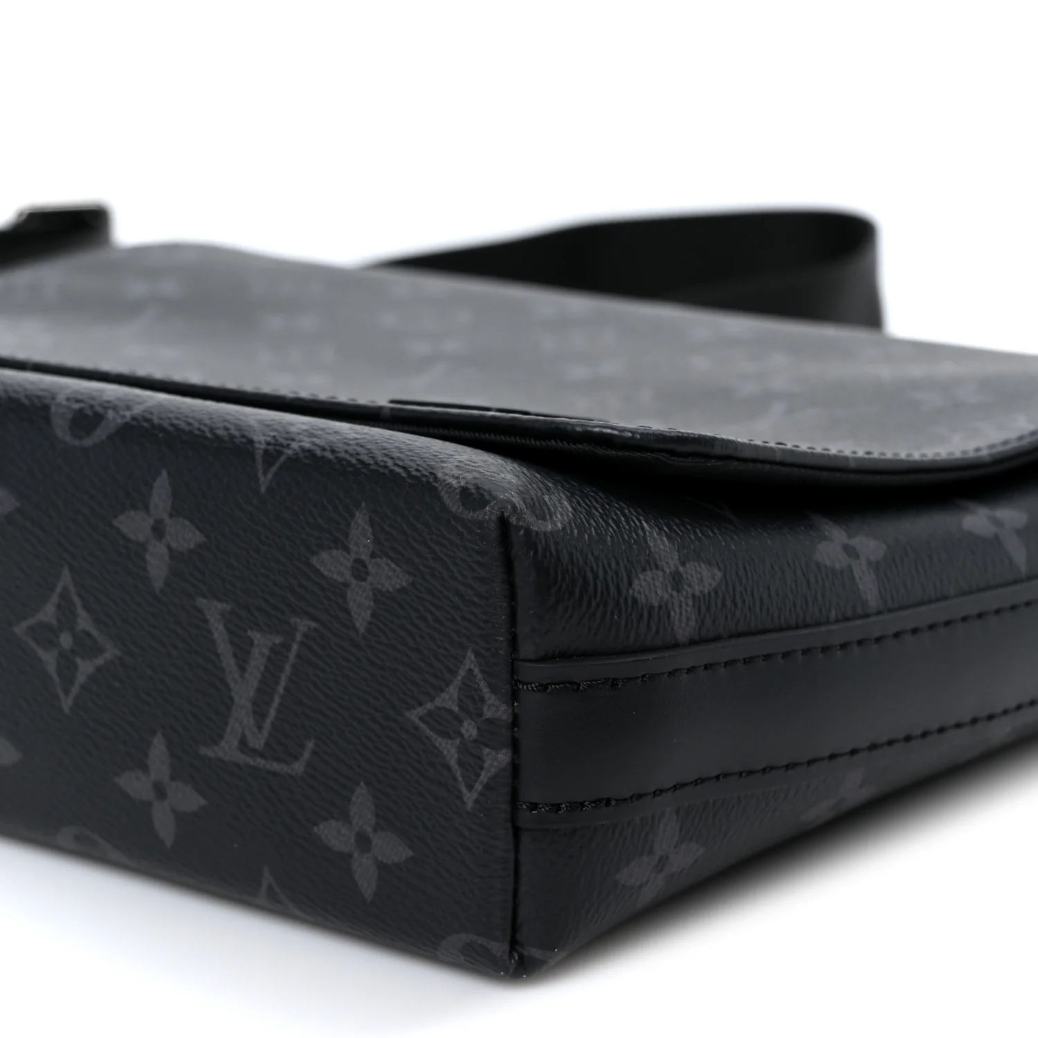 Monogram Eclipse District PM Black - Top Club