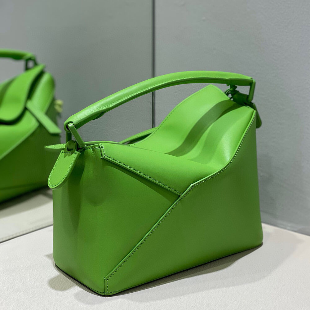 LOEWE Small Puzzle Bag - Top Club