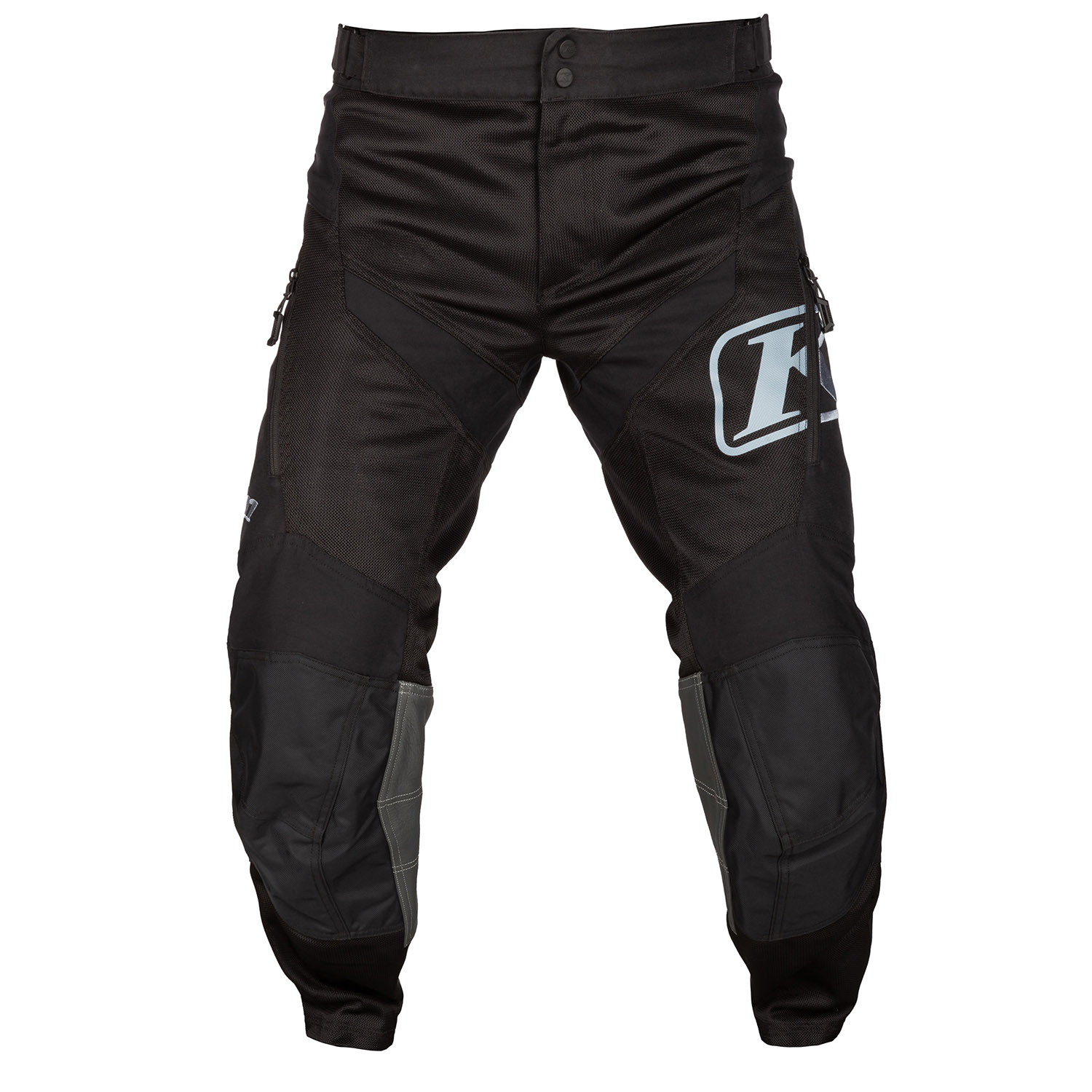 Mojave in boat pants