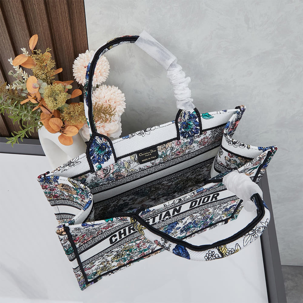 Dior Lucky Medium Dior Book Tote - Top Club