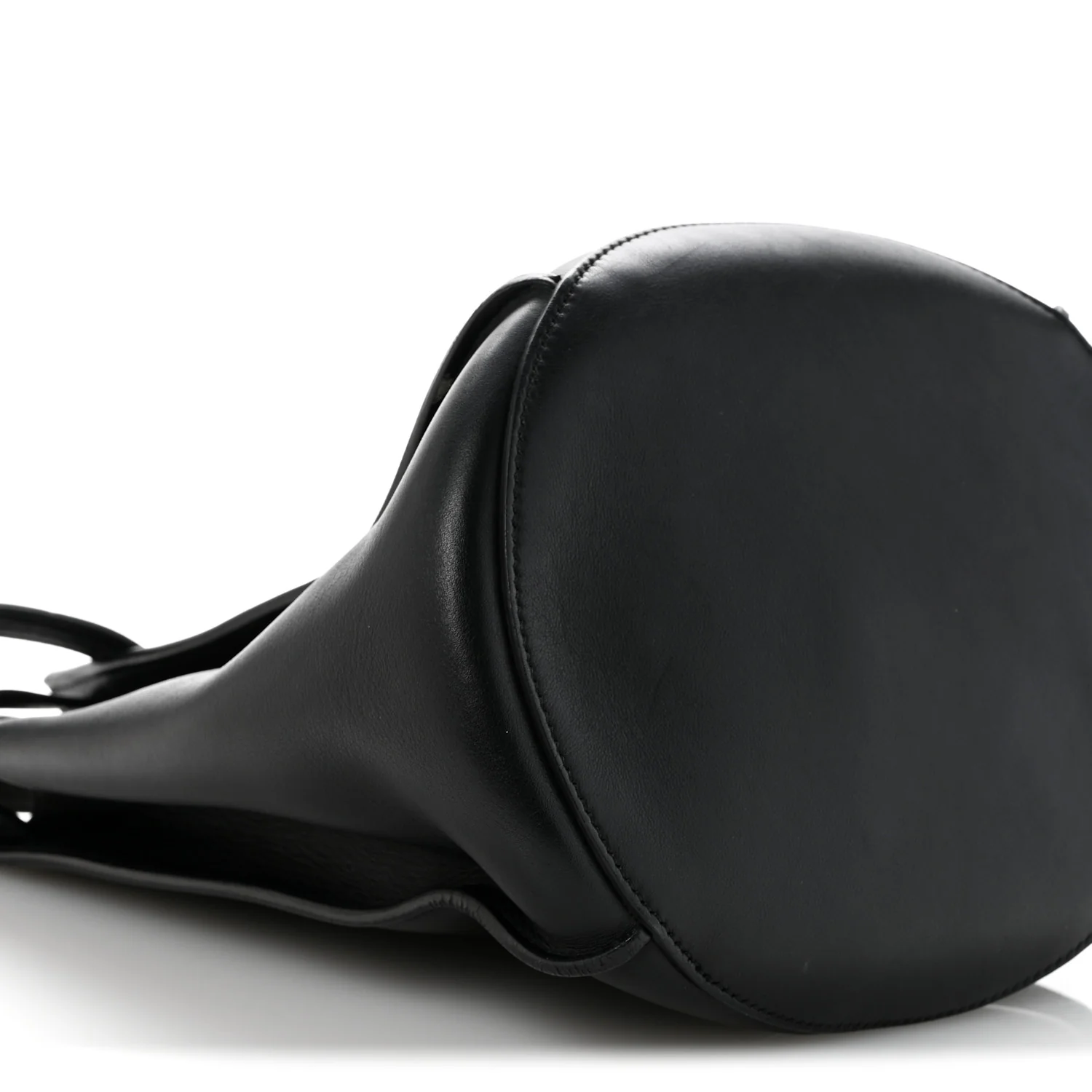 Supple Grained Calfskin Long Strap Big Bag Bucket Black - Top Club
