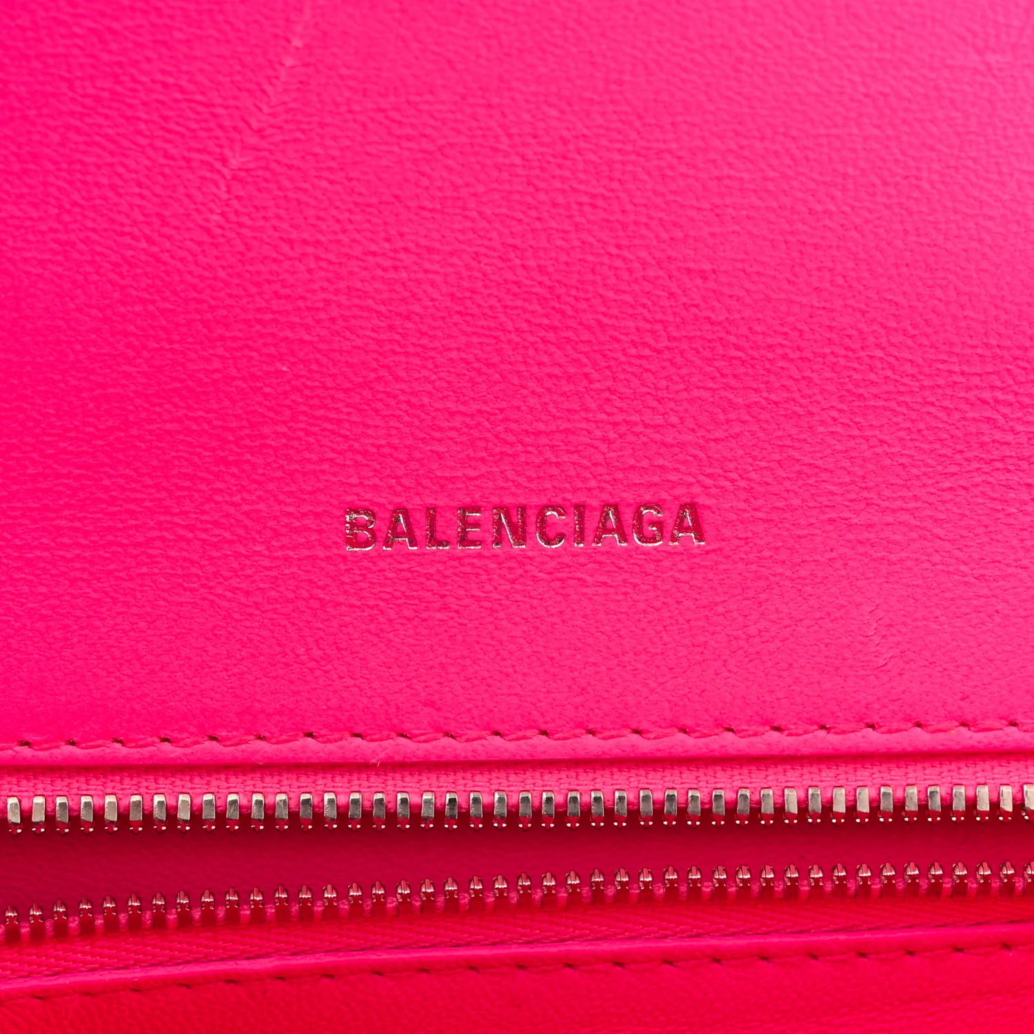 Shiny Box Calfskin Small Hourglass Top Handle Bag Acid Fuchsia - Top Club