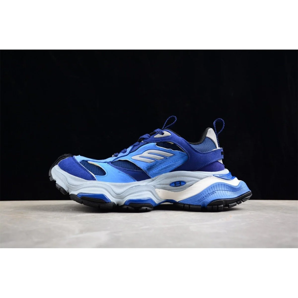 BALENCIAGA CARGO x DK.BLUE - Sneaker Replica Workshop