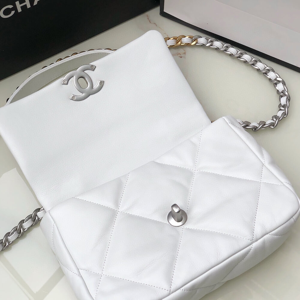 CHANEL 19 Handbag - Top Club