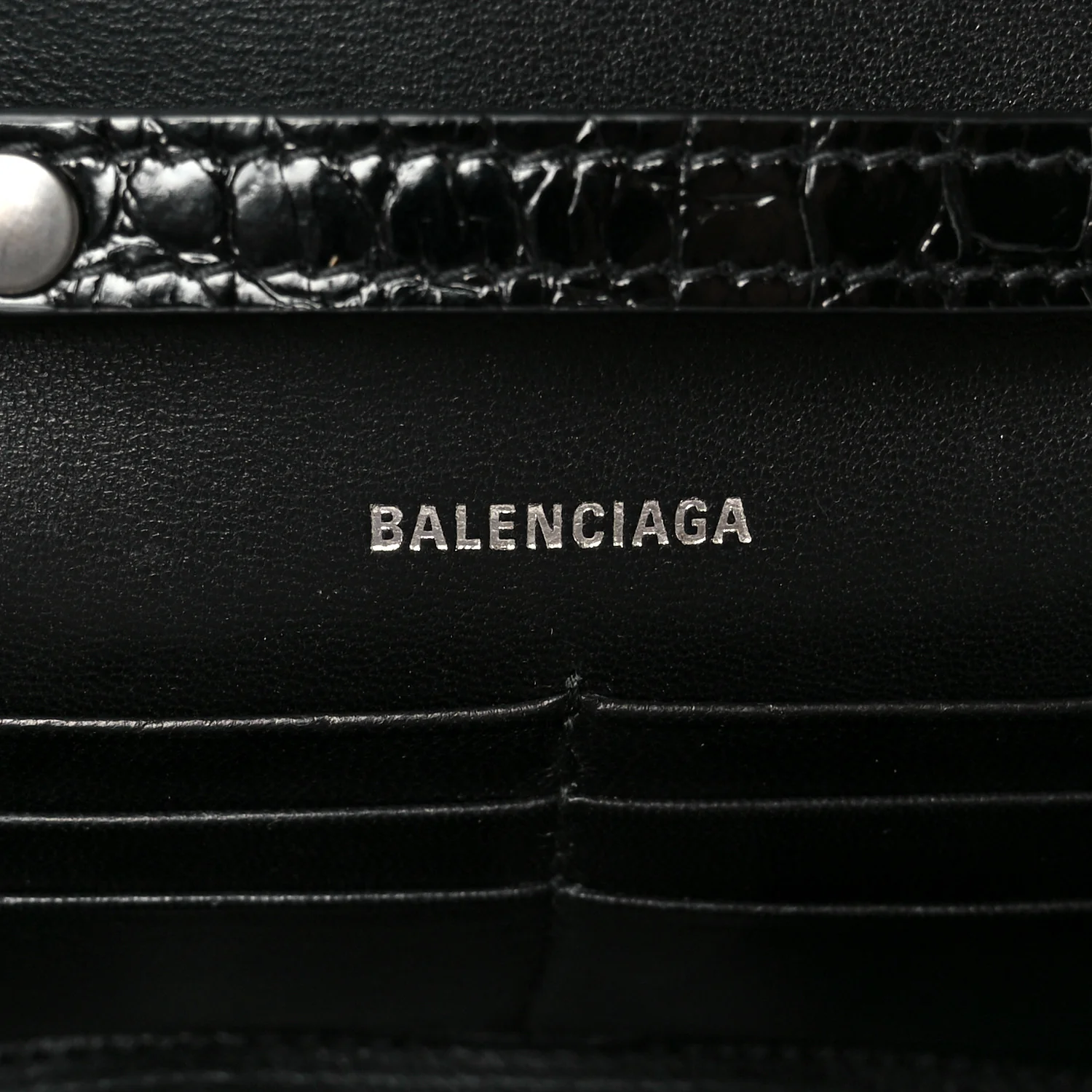 Shiny Calfskin Monochrome Crocodile Embossed Hourglass Chain Bag Black - Top Club