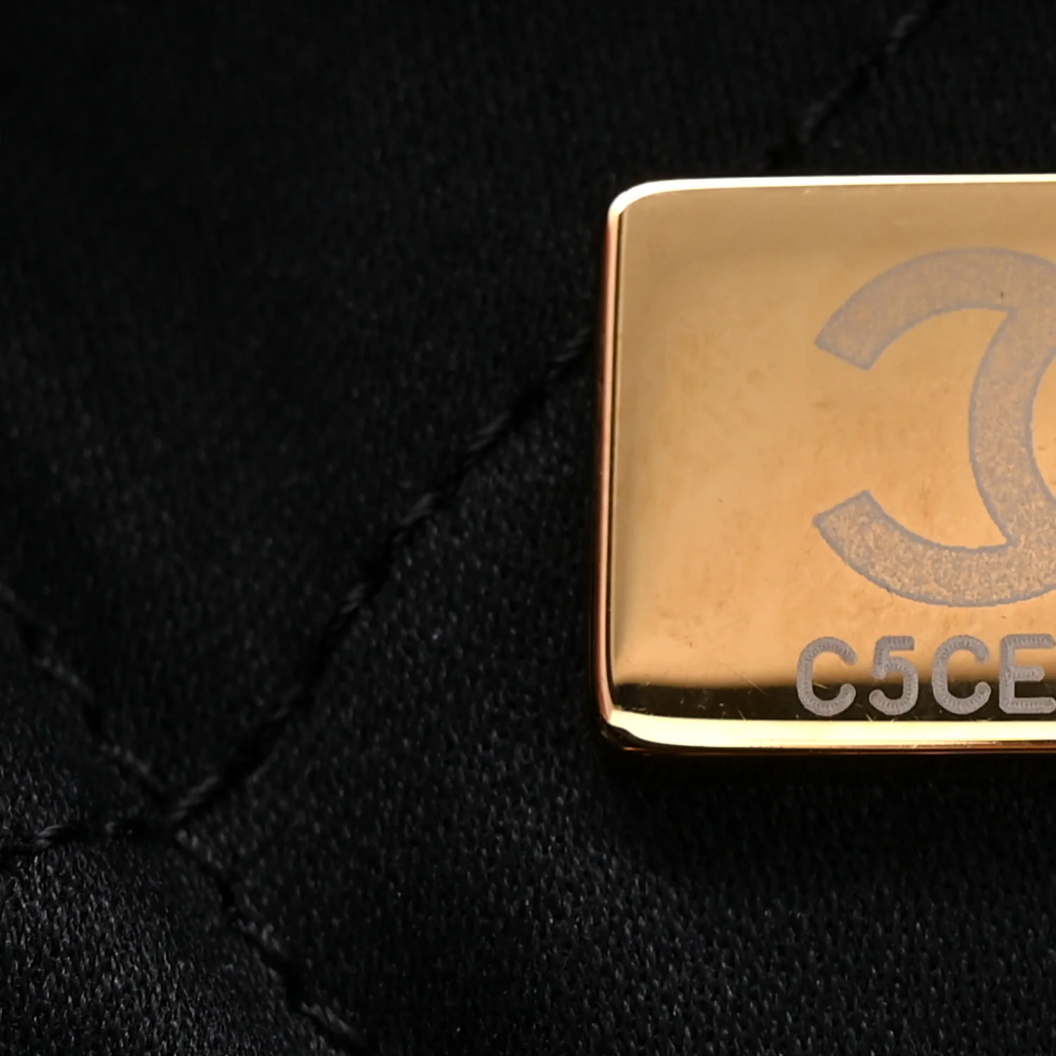 Shiny Calfskin Quilted Mini Chanel 22 Black - Top Club