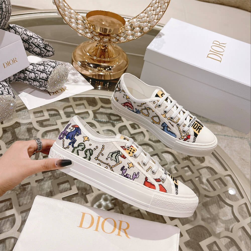 WALK N DIOR SNEAKER - Top Club