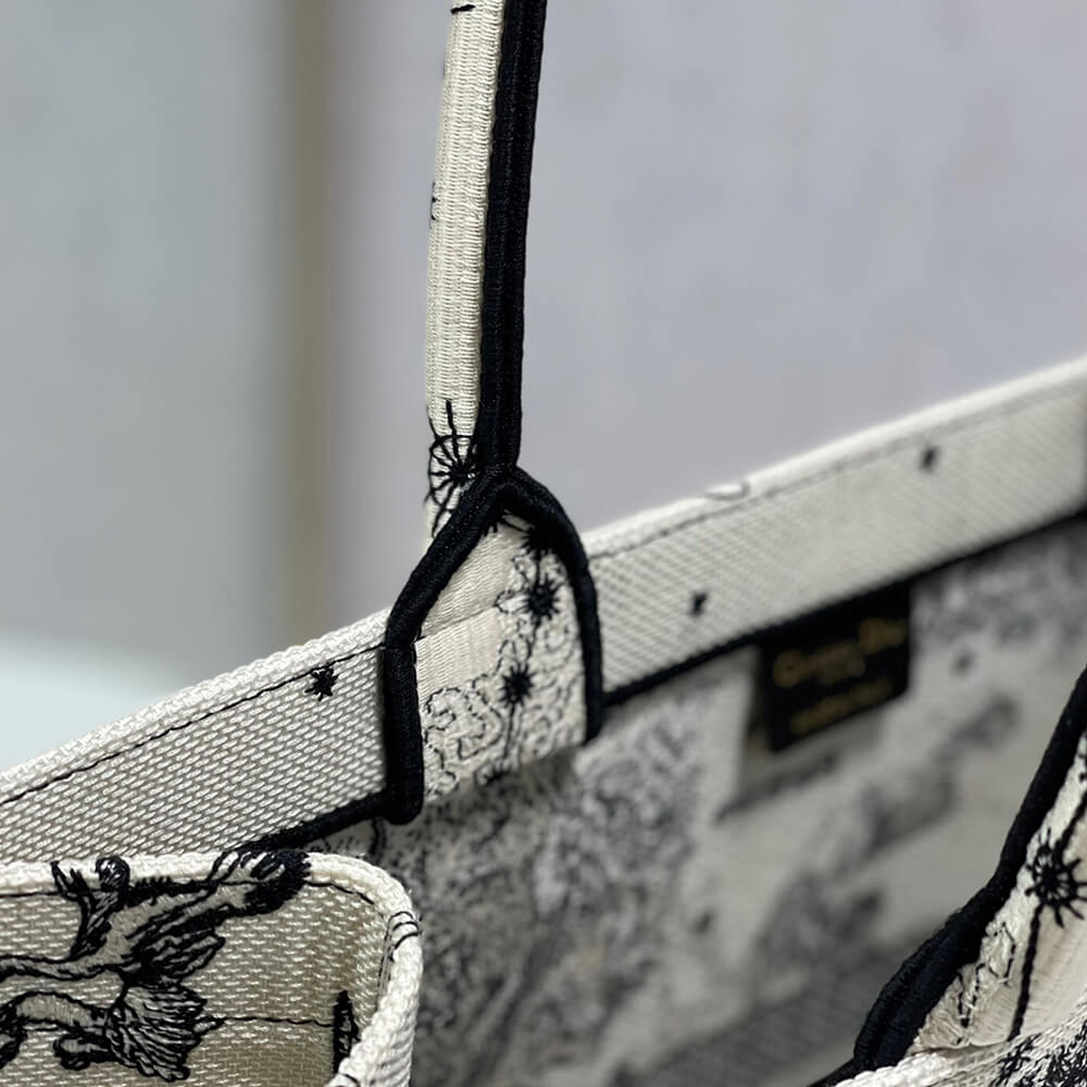 LARGE DIOR BOOK TOTE - Top Club