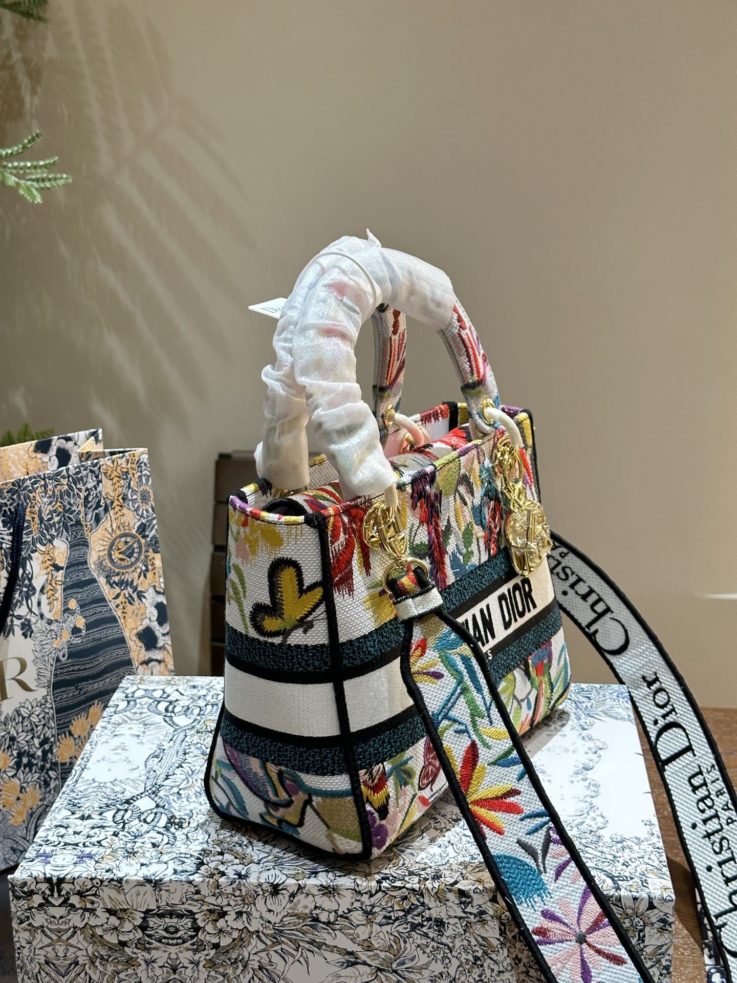D lady bag size; 24 cm - Top Club