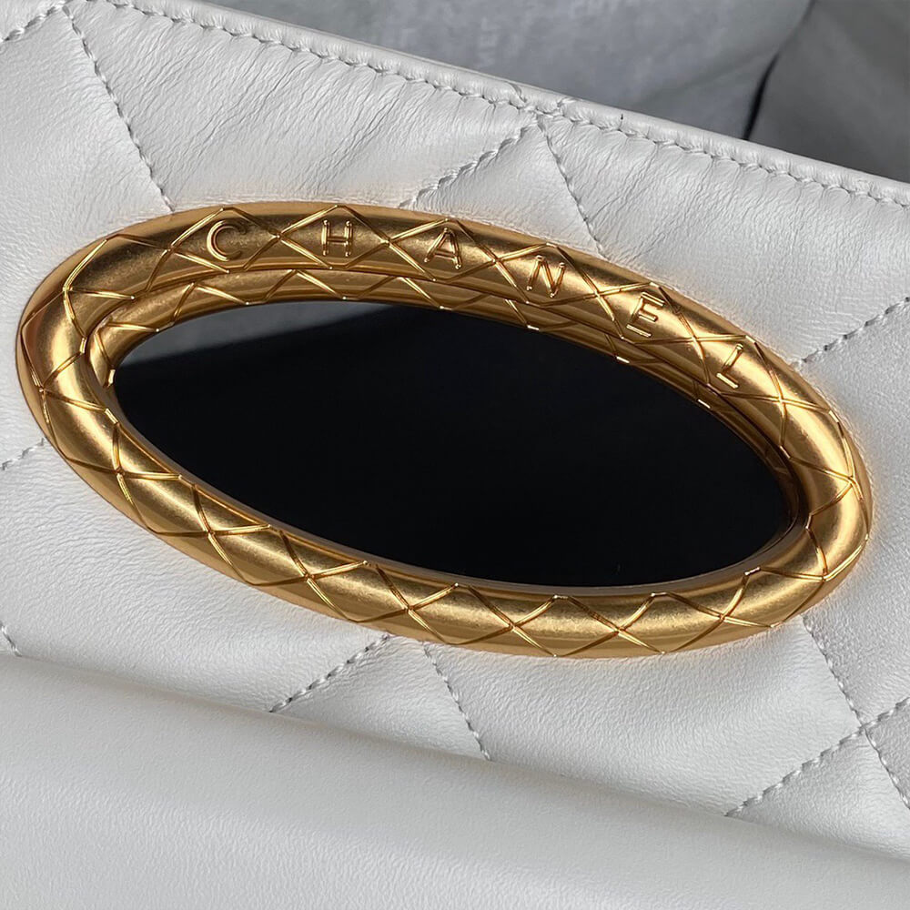 CHANEL Clutch - Top Club