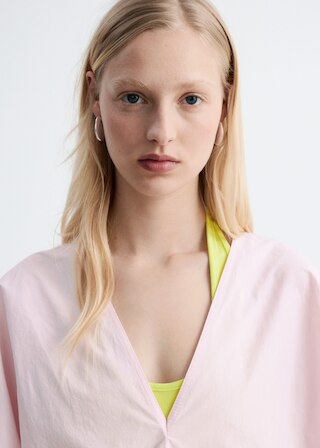 & Other Stories SCULPTURAL COTTON V-NECK BLOUSE