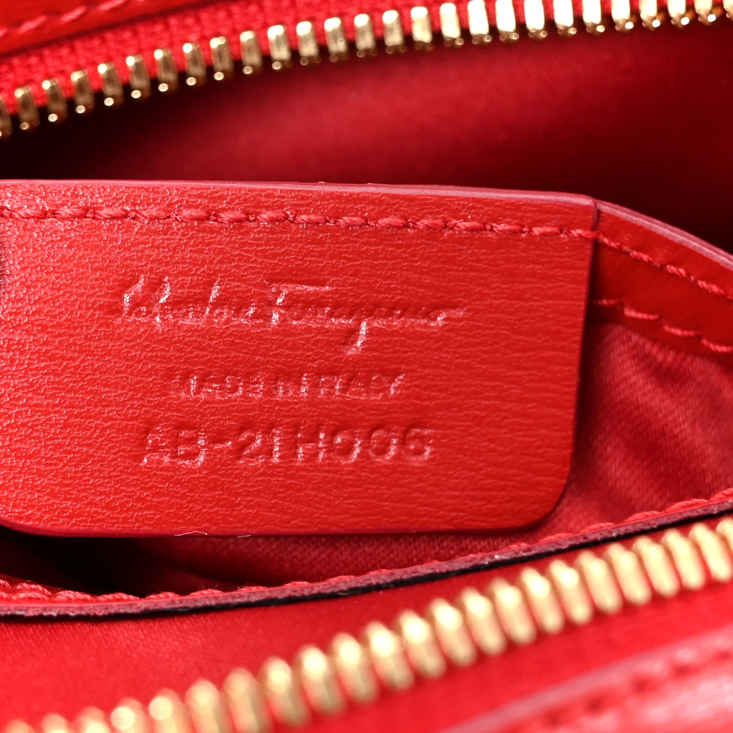 Calfskin Gancini Camera Crossbody Bag Red - Top Club