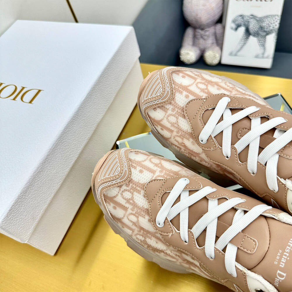 Christian Dior Vibe Sneaker - Top Club
