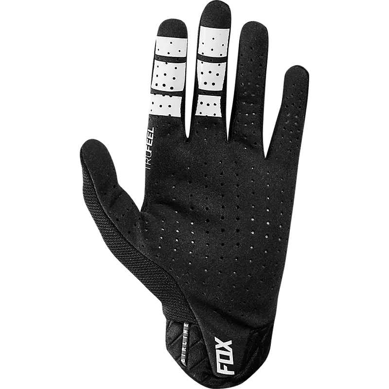 Airline gloves
