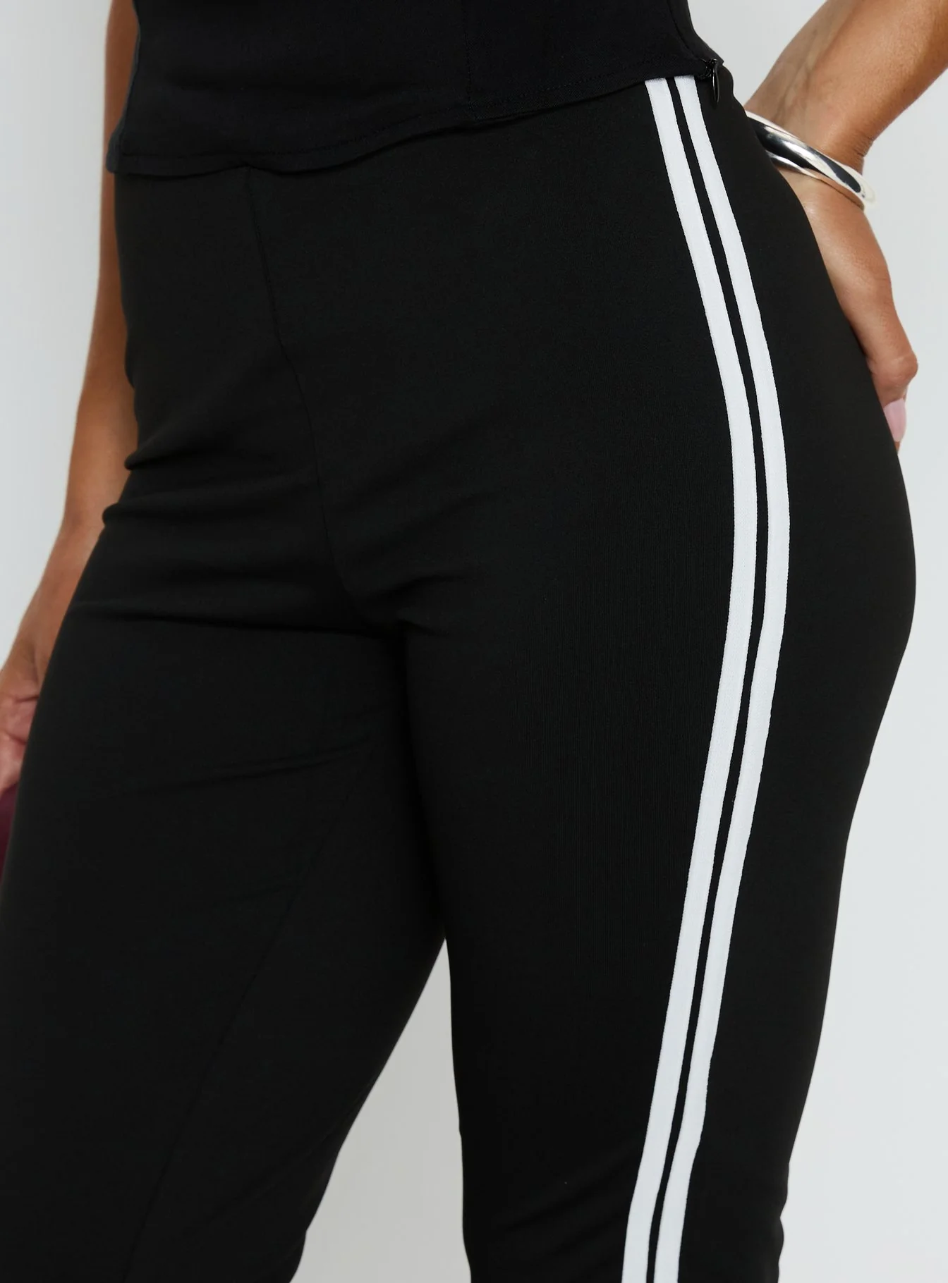 Jobey Capri Pants Black