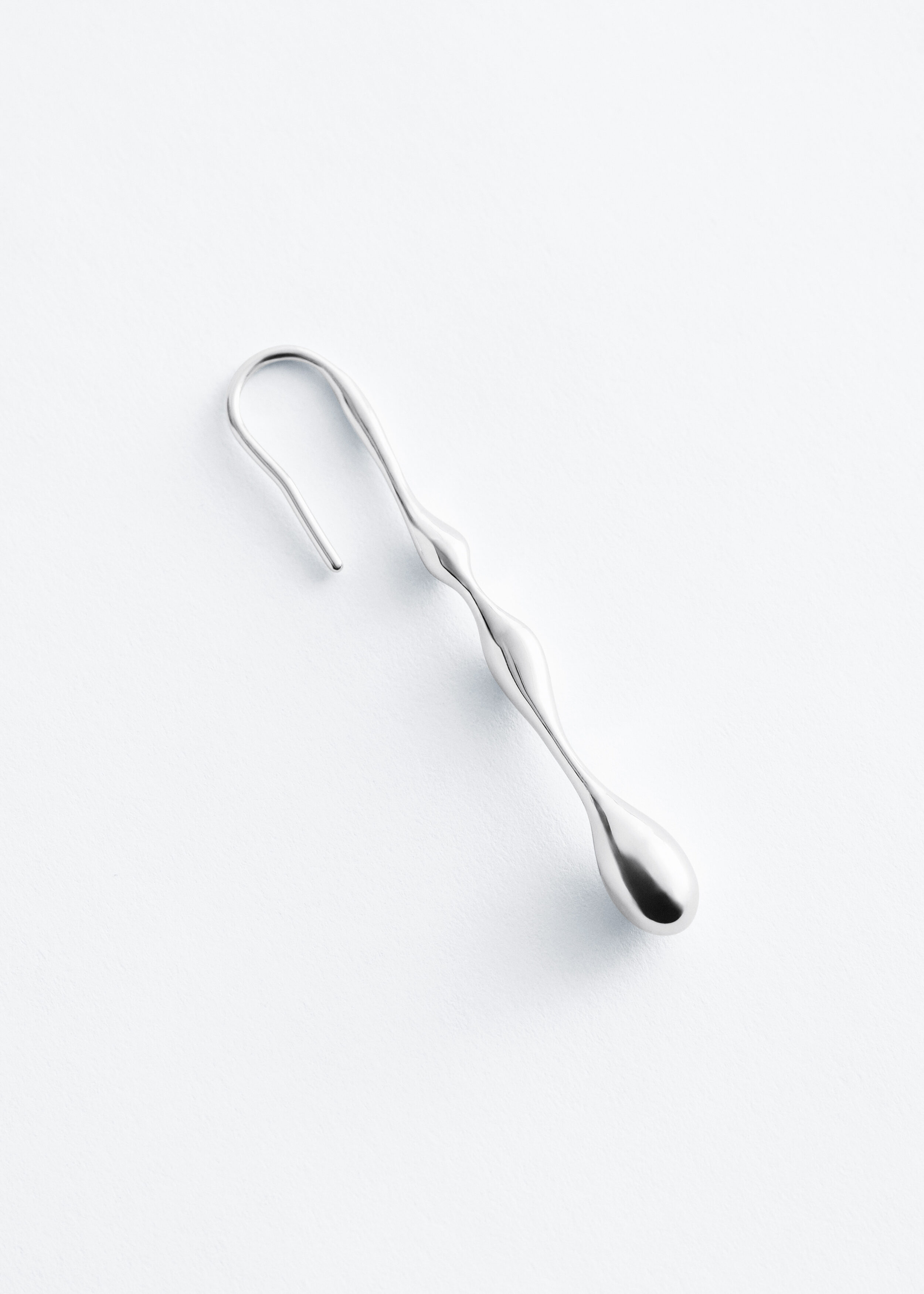 & Other Stories ELONGATED DROP EARRINGS