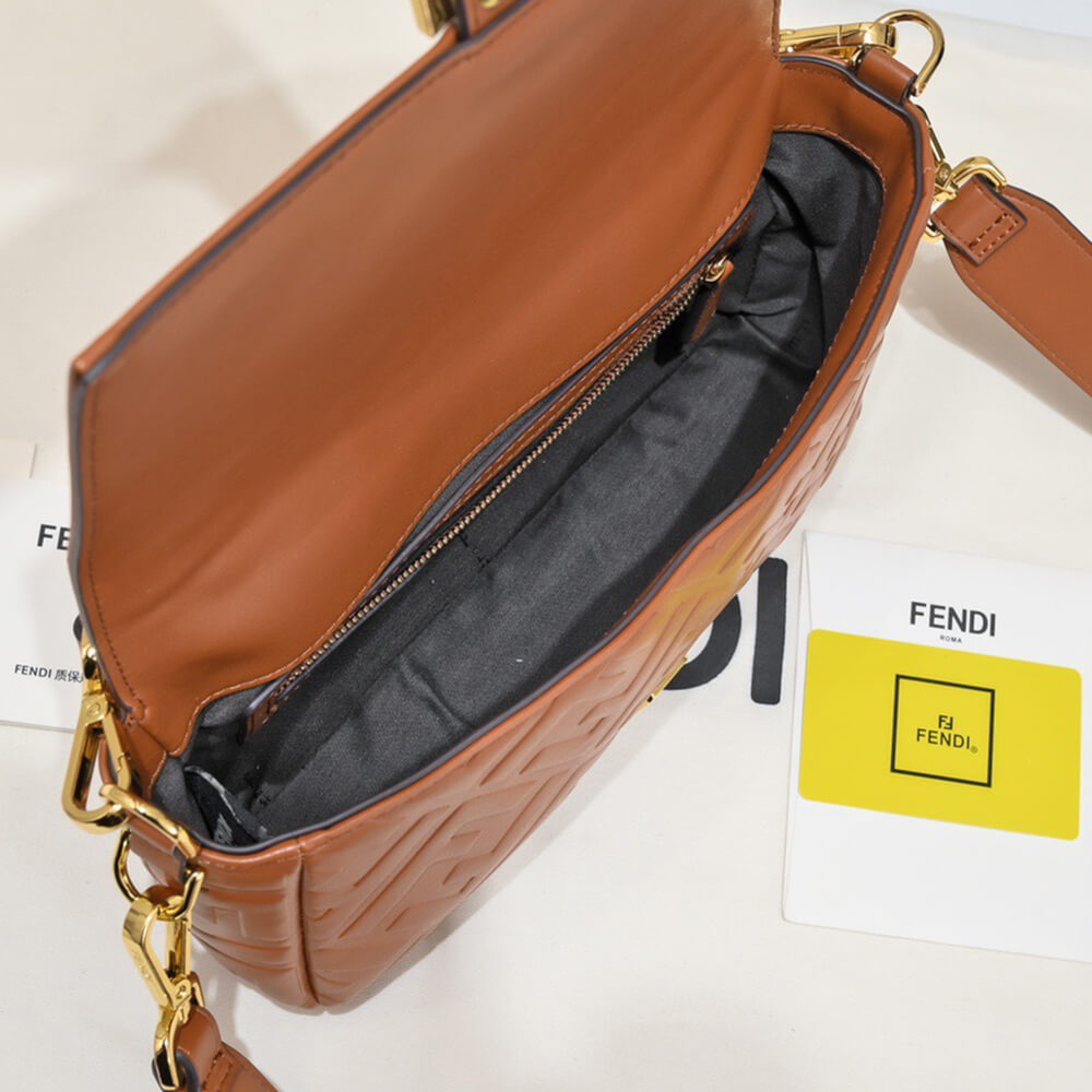 FENDI Baguette - Top Club