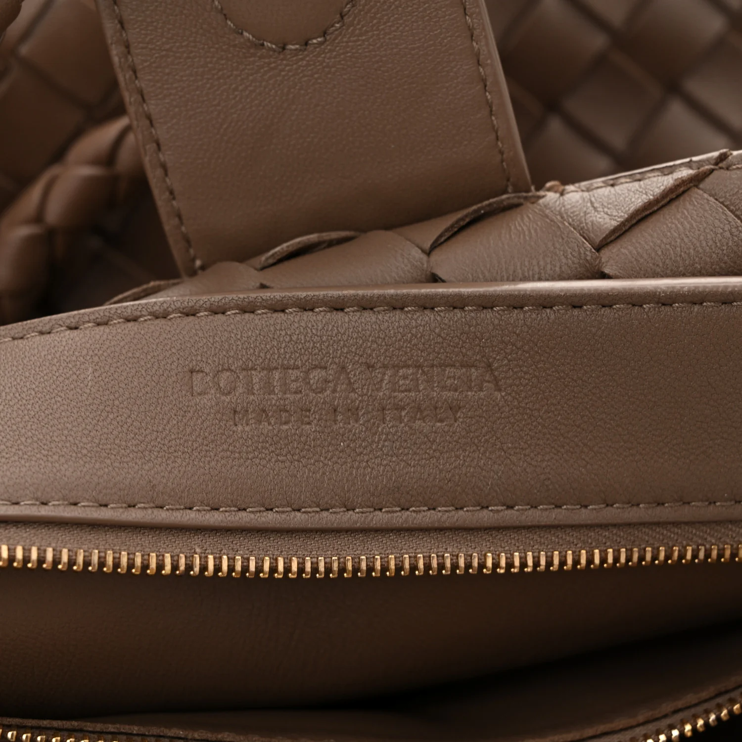 Nappa Intrecciato Medium Andiamo Shoulder Bag Taupe Grey - Top Club