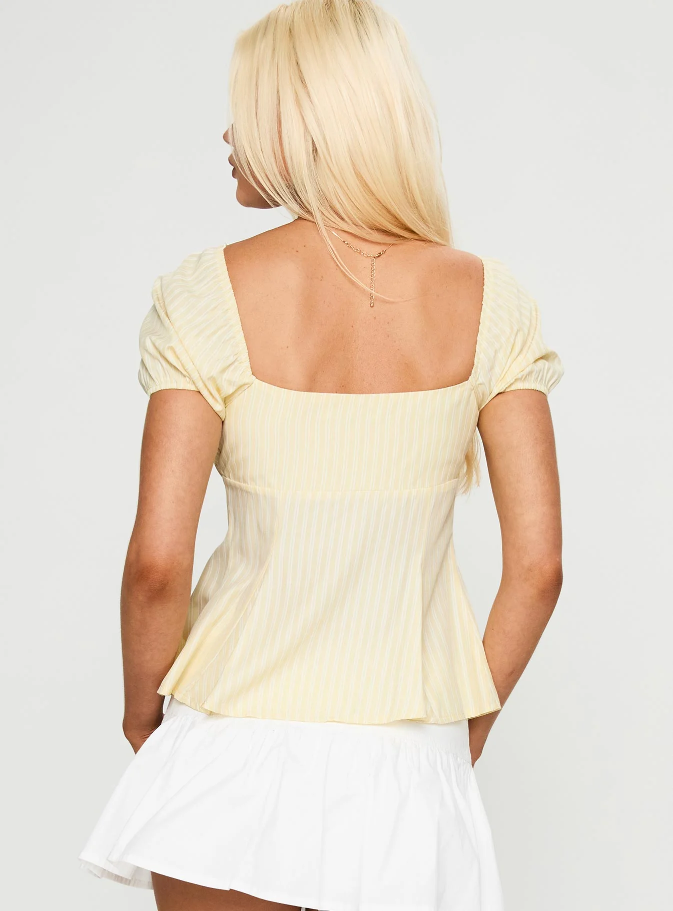 How To Fly Tie Detail Top Yellow