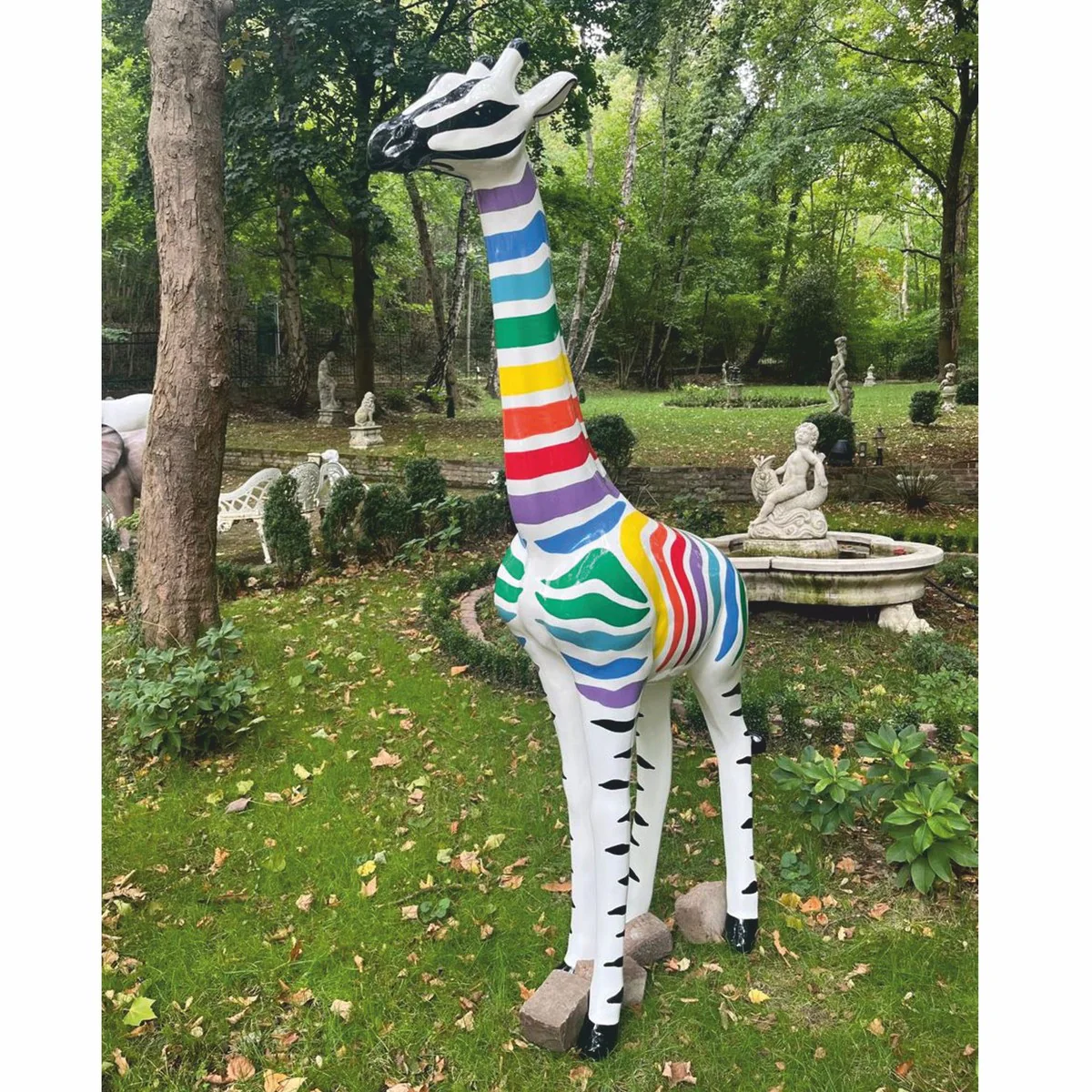 Garden decoration sculpture giraffe white / colorful H. 205 cm - garden decoration figure