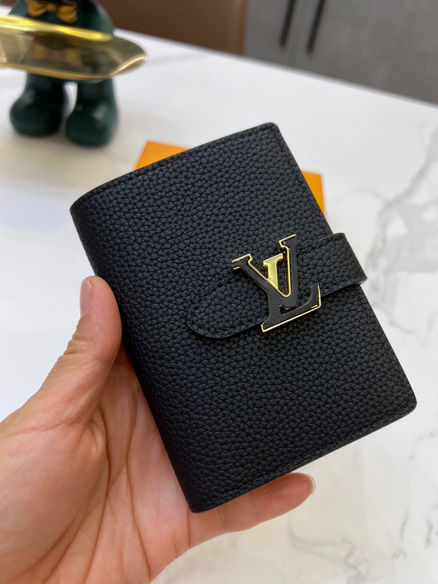 Louis Vertical CP Taurillon leather wallet size : 9*12*10 cm - Top Club
