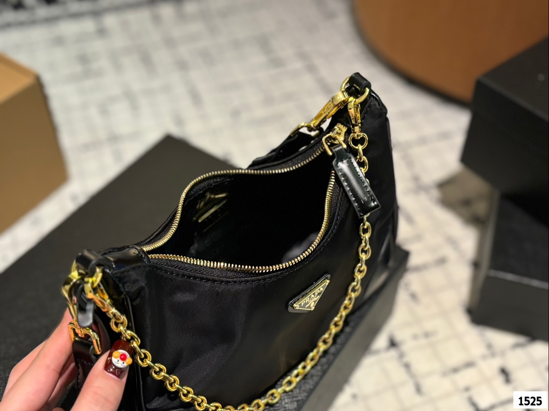 Pra new arrival hobo bag size:22 * 16cm - Top Club