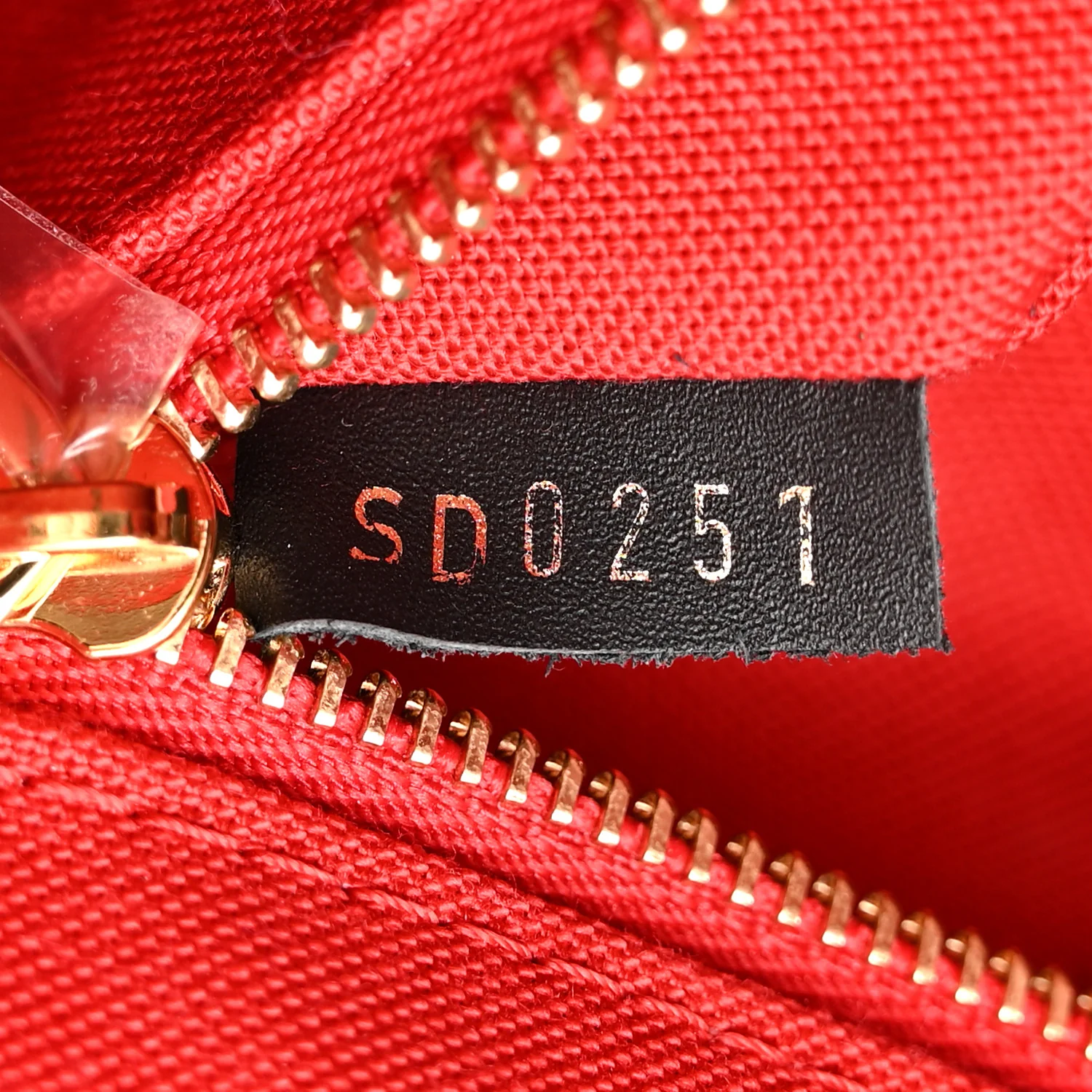 Reverse Monogram Giant Onthego MM - Top Club