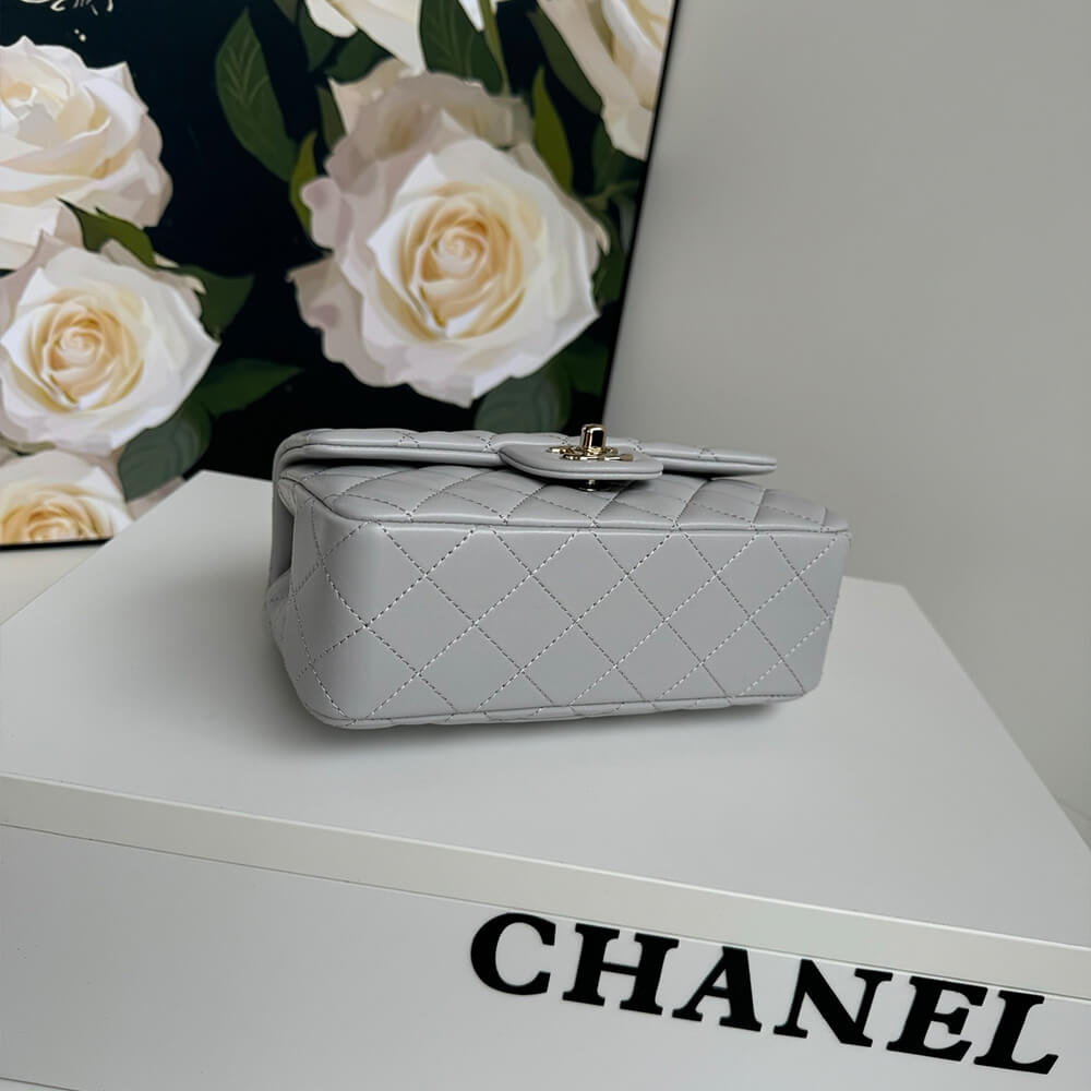 CHANEL Mini Classic Handbag With Top Handle - Top Club