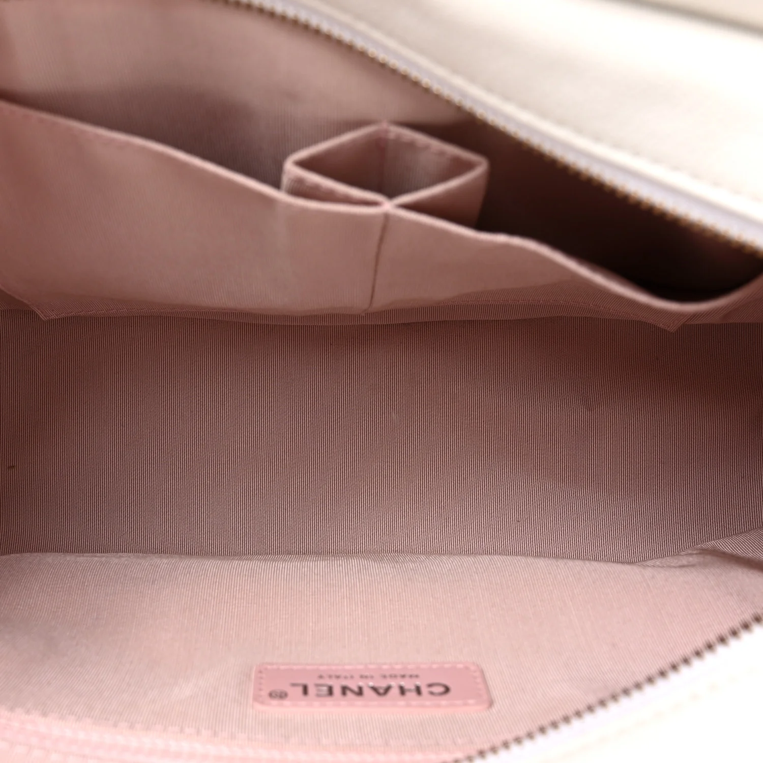 Patent Goatskin Quilted Medium Gabrielle Hobo White - Top Club