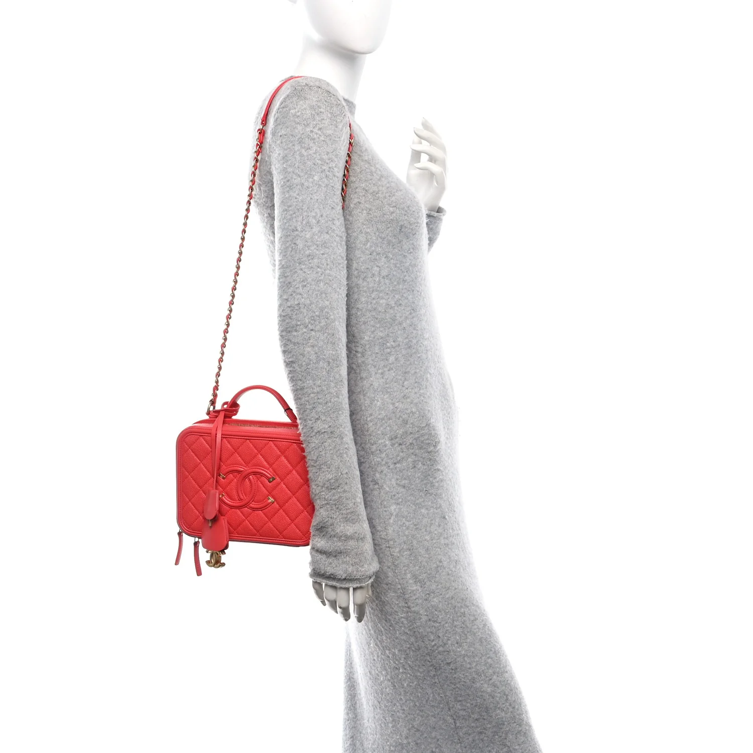 Caviar Quilted Medium CC Filigree Vanity Case Red - Top Club