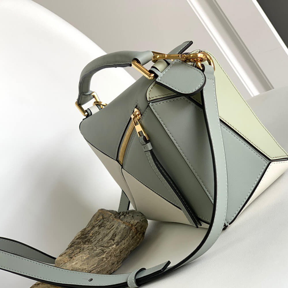 LOEWE Small Puzzle Bag - Top Club