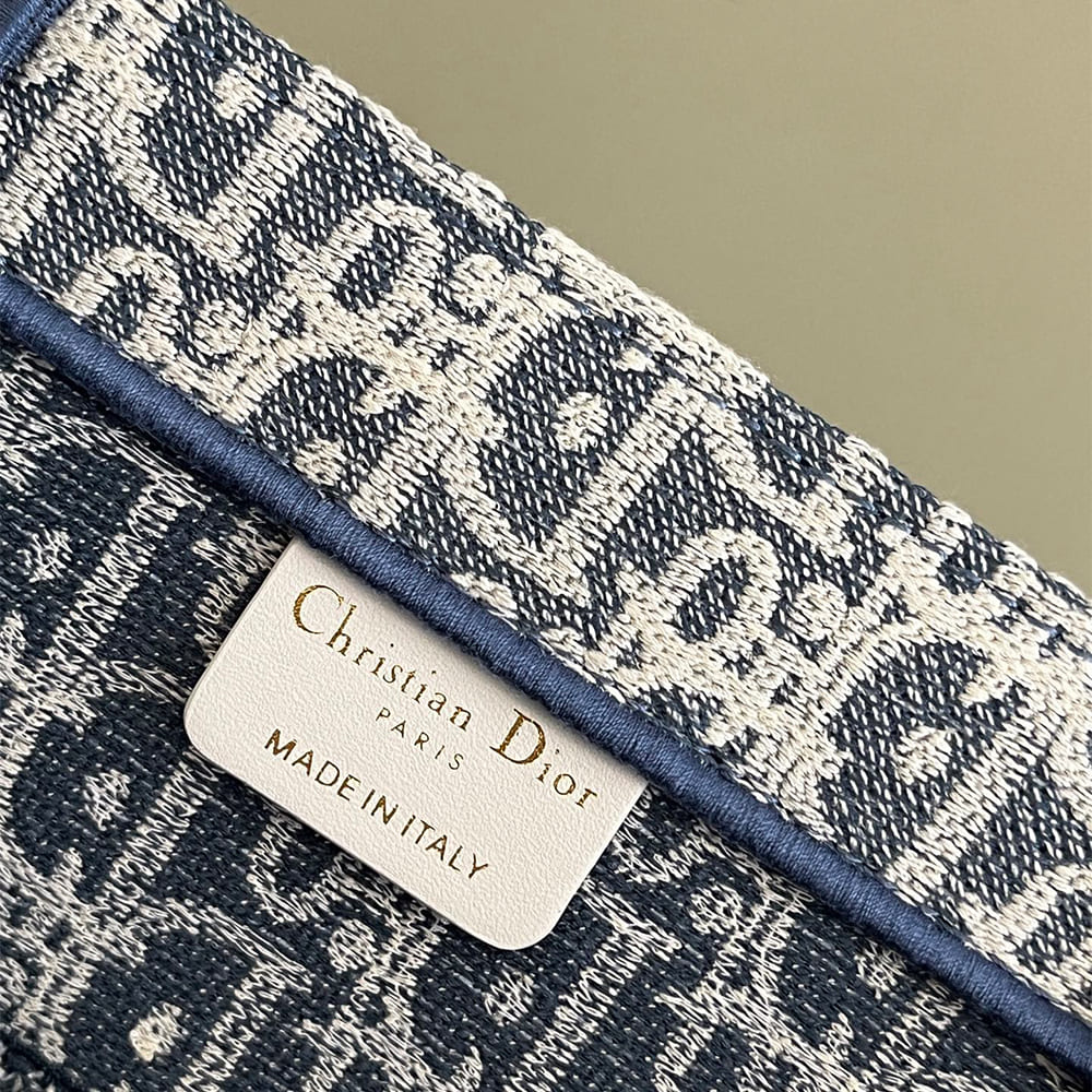 Dior Medium Dior Book Tote - Top Club