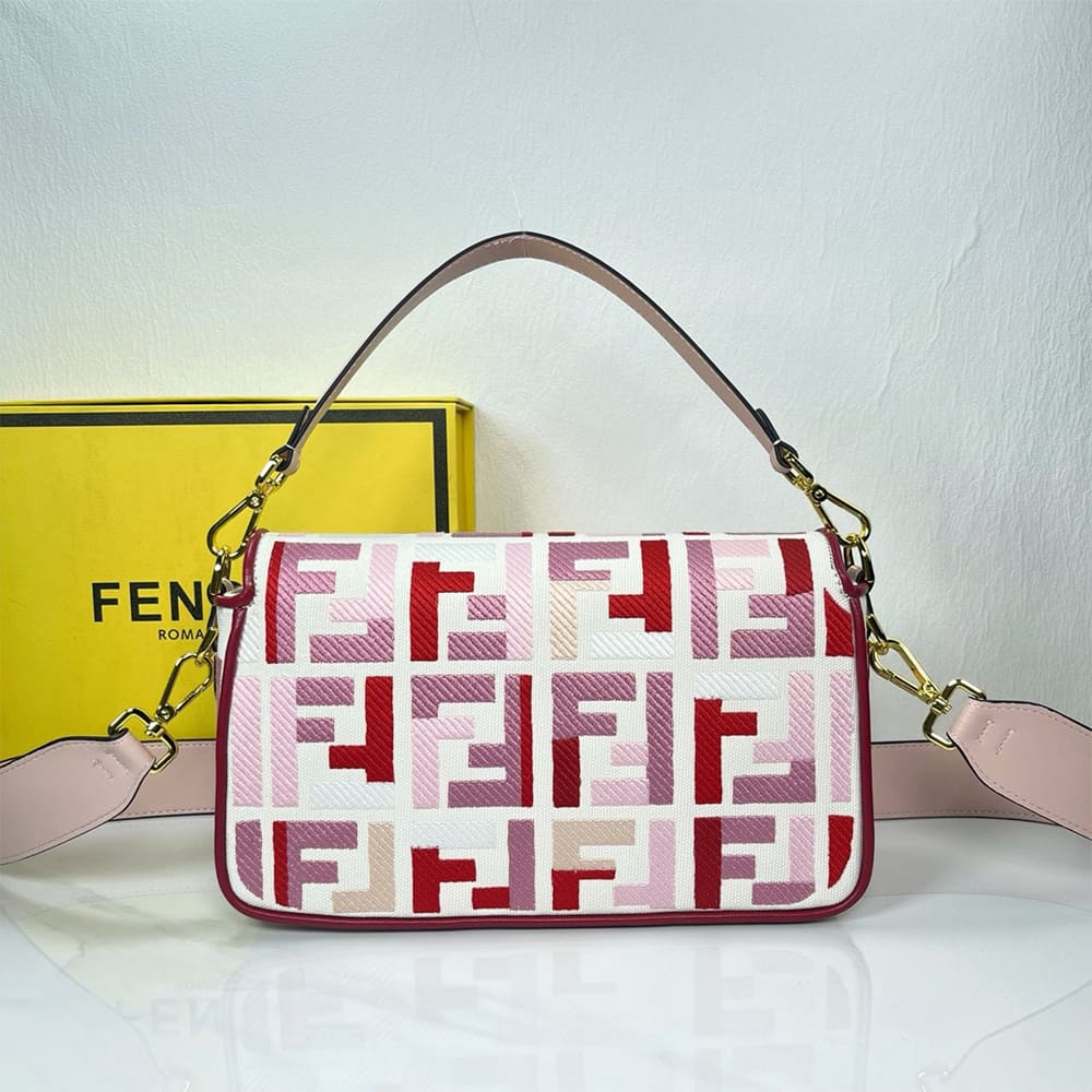 Fendi Baguette - Top Club