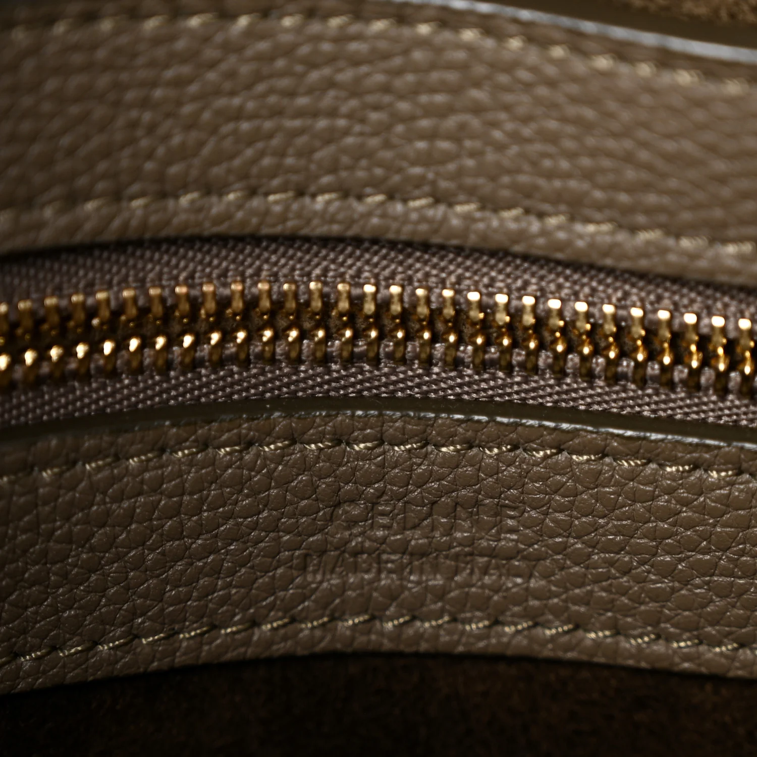 Soft Grained Calfskin Small Belt Cabas Phantom  Taupe - Top Club