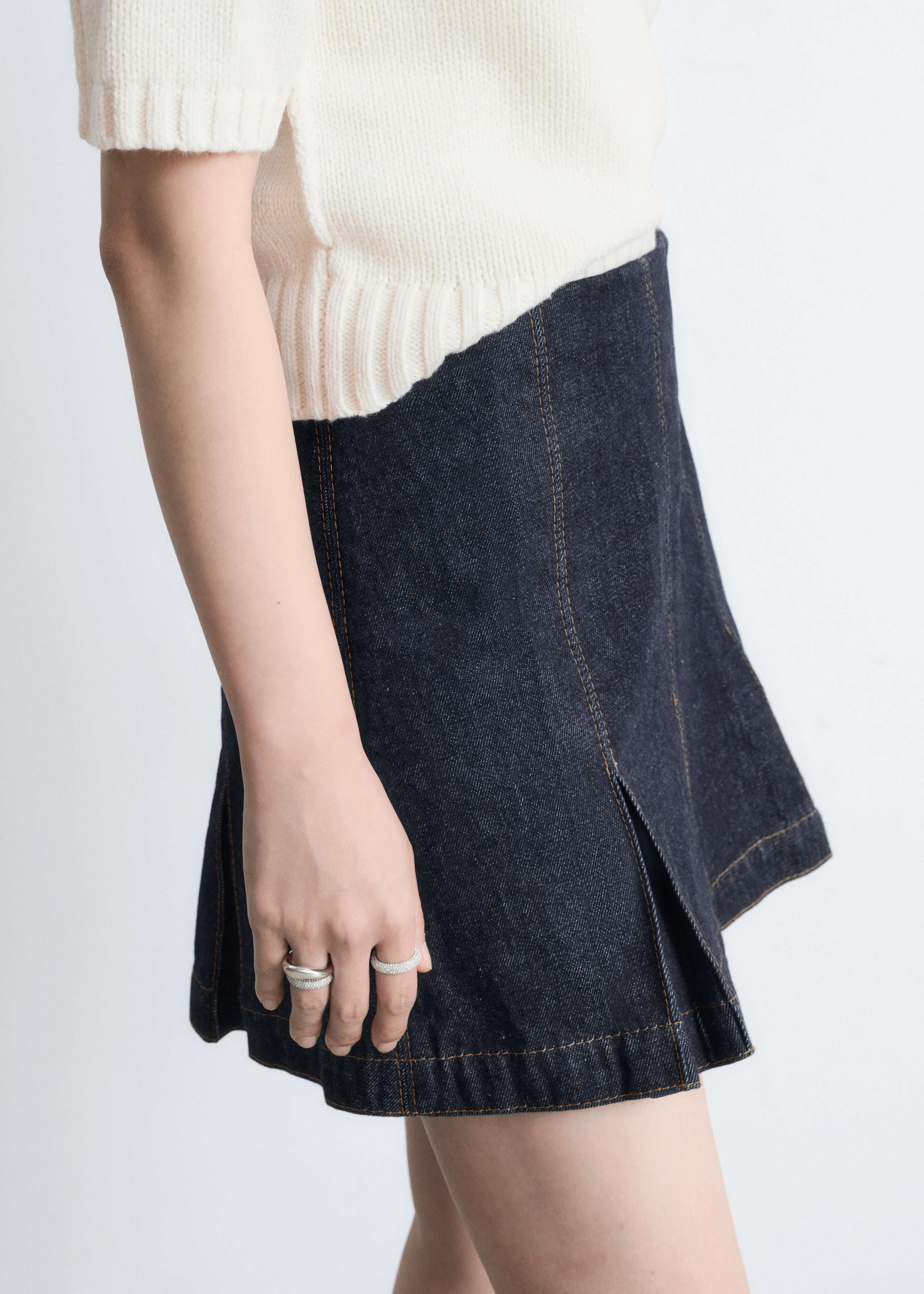 & Other Stories PLEATED DENIM MINI SKIRT