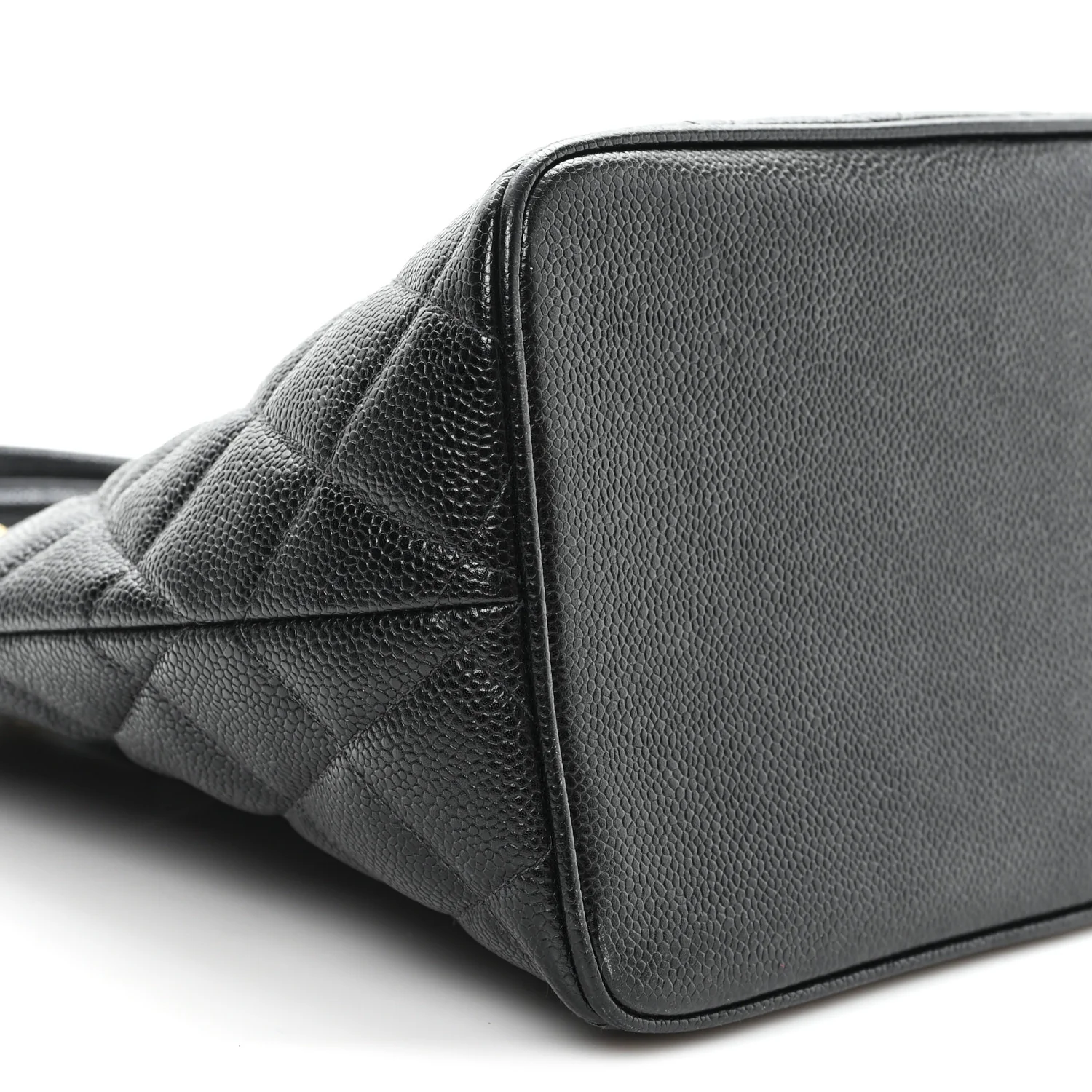Caviar Quilted Medallion Tote Black - Top Club