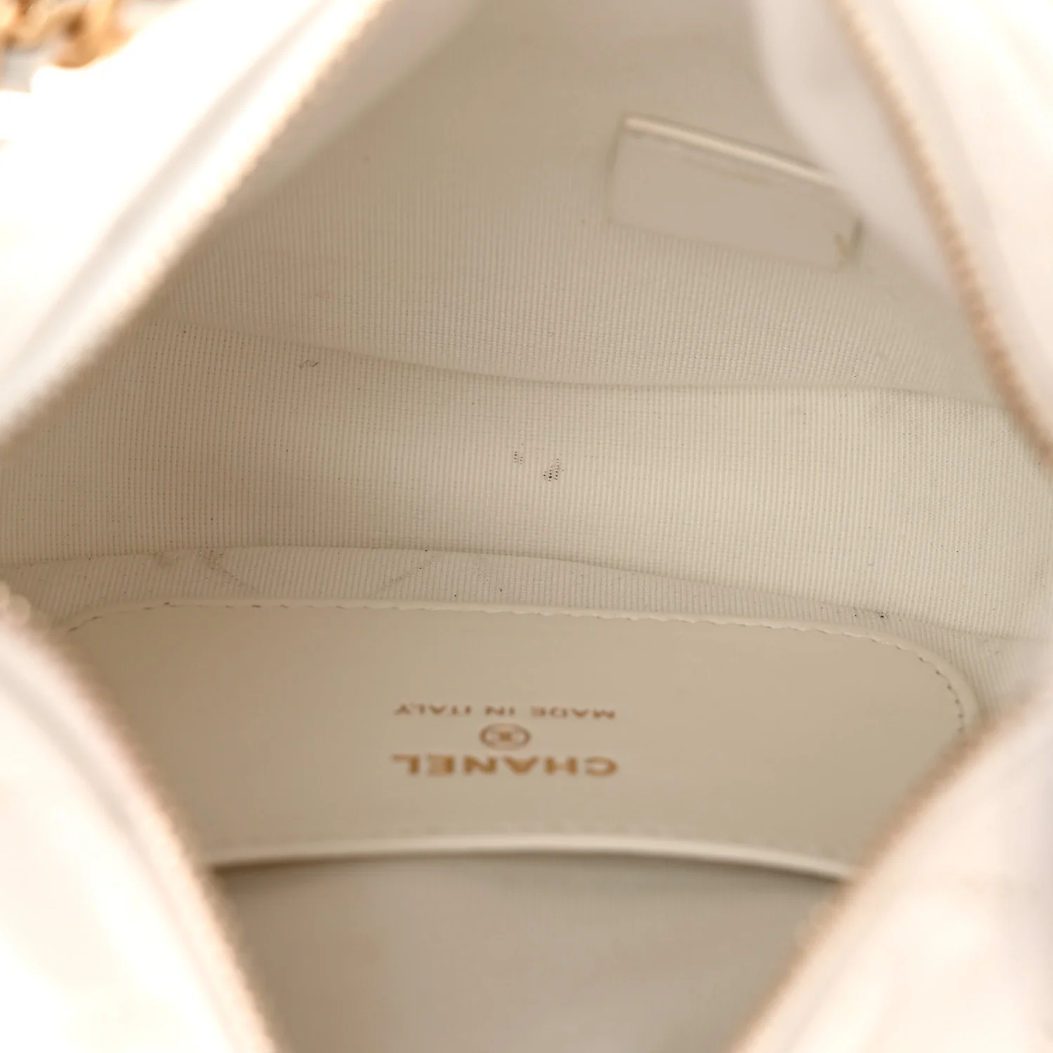Shiny Caviar Quilted Bow Pouch Hobo White - Top Club